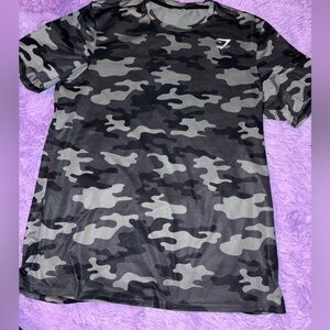 Gymshark Men's Camouflage Short Sleeve Crew Neck Mesh Logo T-Shirt Black Gray
